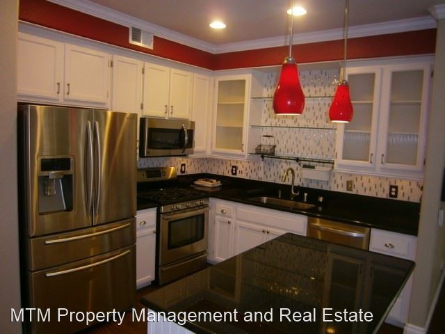 Building Photo - 2 br, 2 bath House - 3231 Dehesa Rd #35