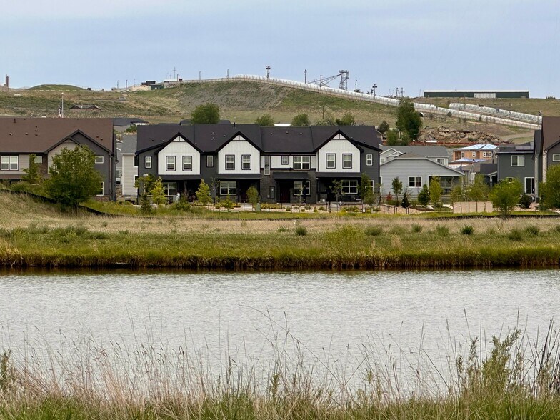 Building Photo - 1616 Riverplace Dr