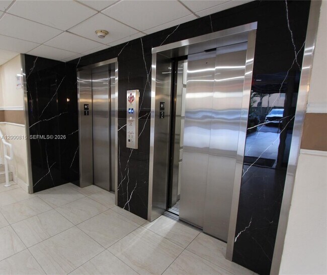 Building Photo - 4550 NW 9th St