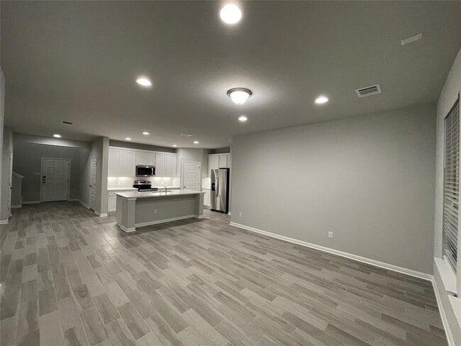 Building Photo - 316 McLintock Rd