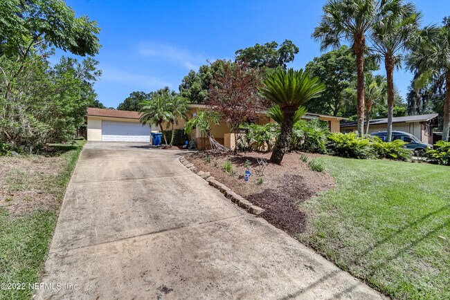 Building Photo - 4009 Bess Rd