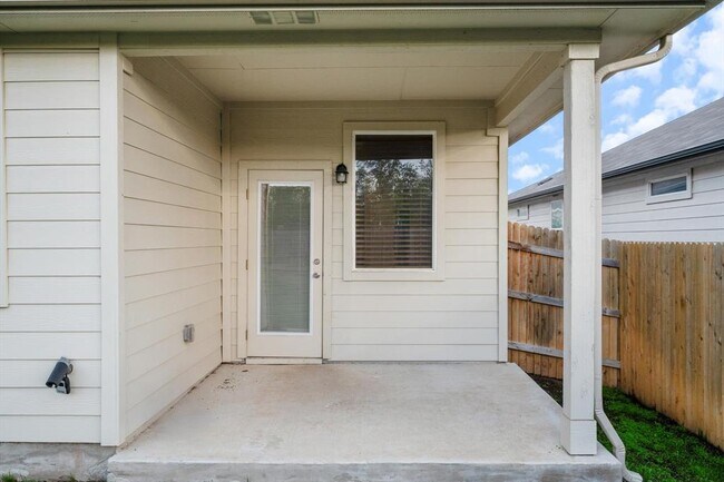 Building Photo - 283 Carolina Buckthorn Dr