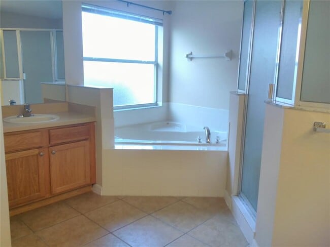 Building Photo - 3069 Twinleaf Ave