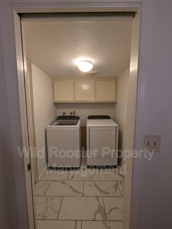 Building Photo - 1808 K St