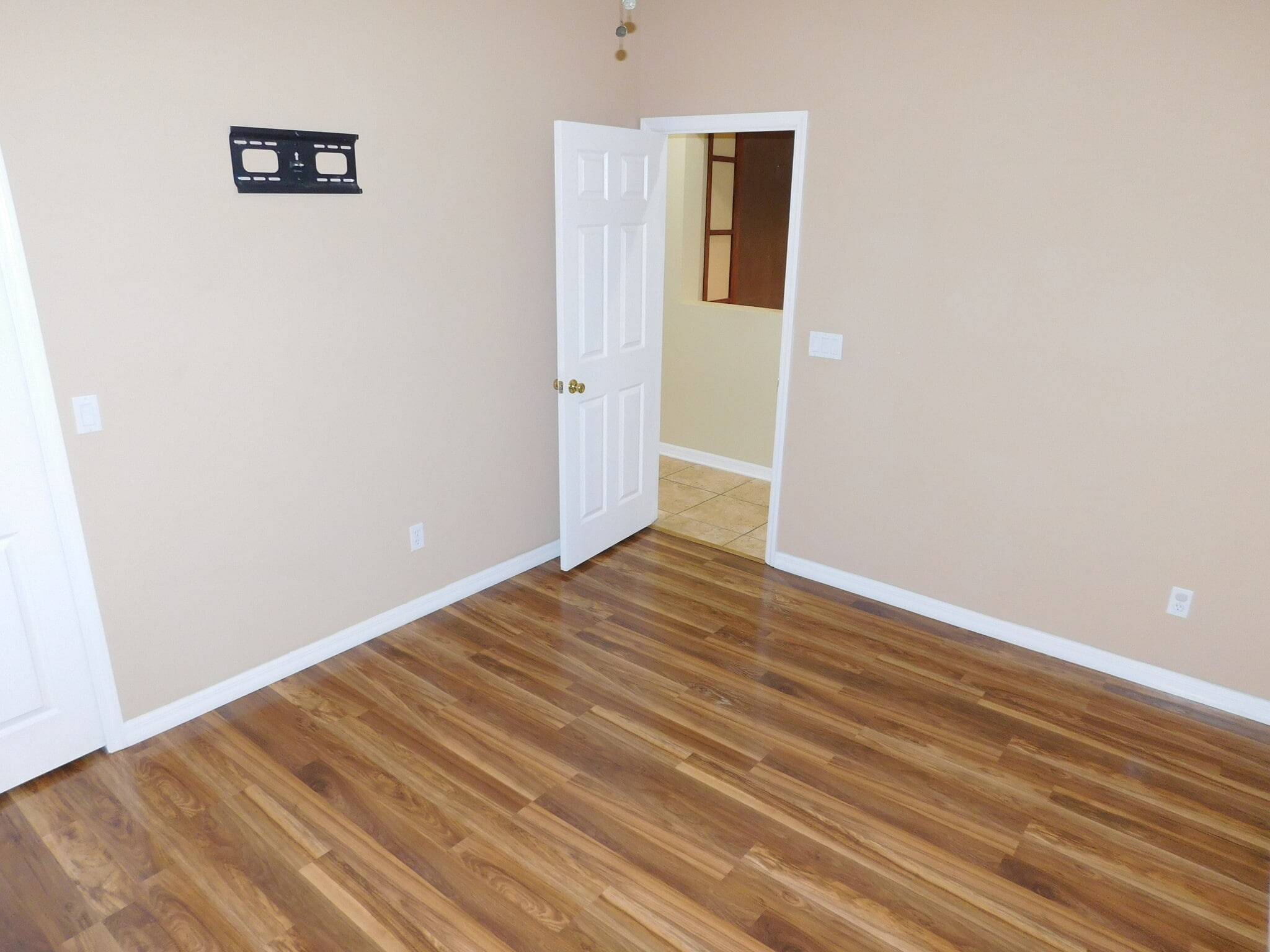 Building Photo - 2320 Darlin Cir