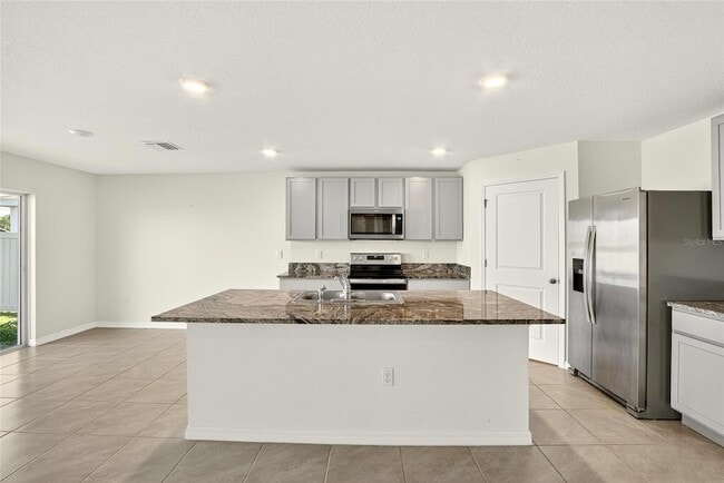 Building Photo - 3288 Silver Date Dr