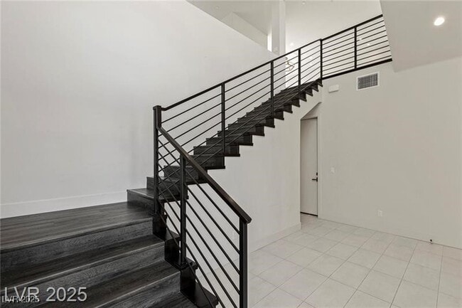 Building Photo - 378 Tranquil Peak Ct