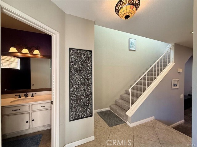 Building Photo - 24337 Val Verde Ct