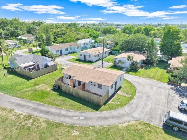 Building Photo - 577 NW 90th St