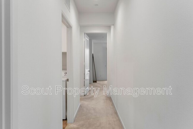 Building Photo - 31234 Calle Cirros