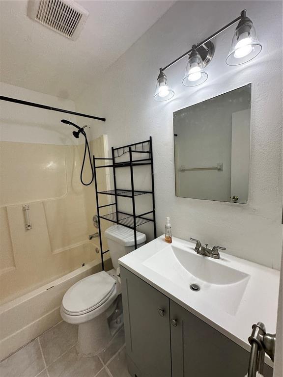 Building Photo - 9474 Tacoma Ave