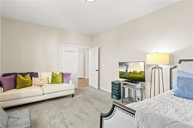 Building Photo - 10331 Western Pine Ave