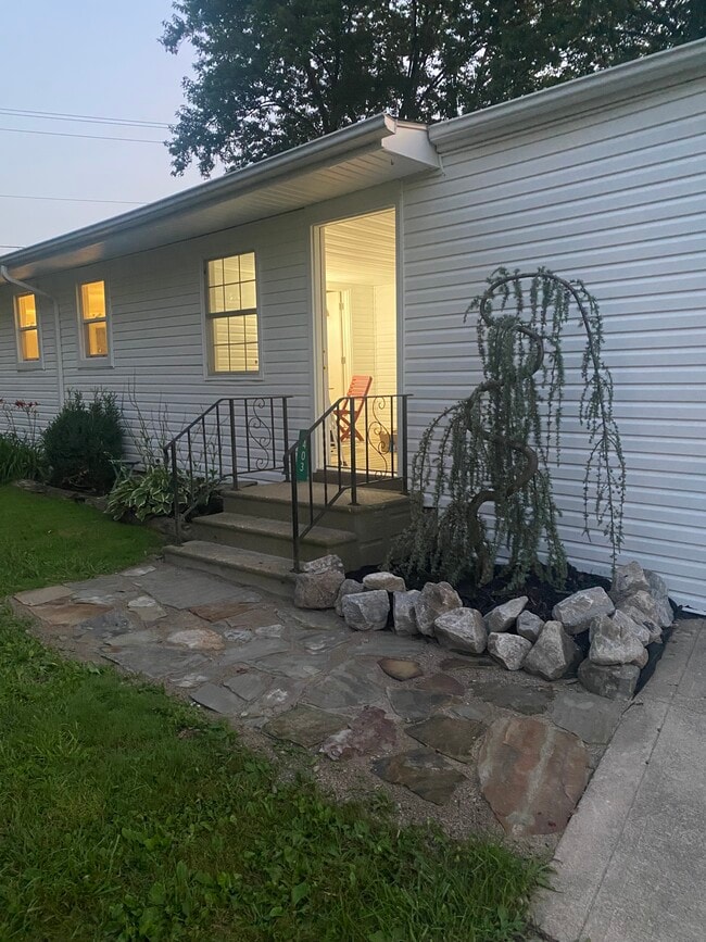 front door - 403 Palomino Ct