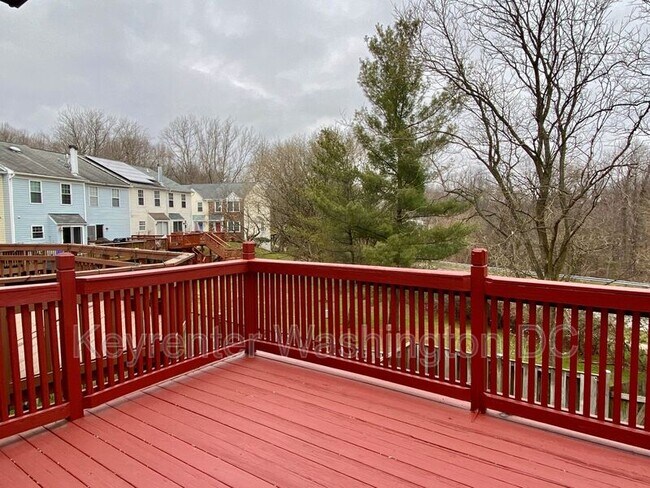 Building Photo - 18231 Fox Chase Cir