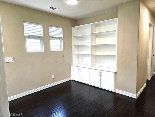 Building Photo - 11433 Mountain View Dr