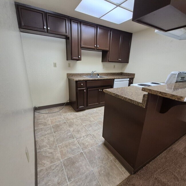 Building Photo - 3332 Jayanne Way