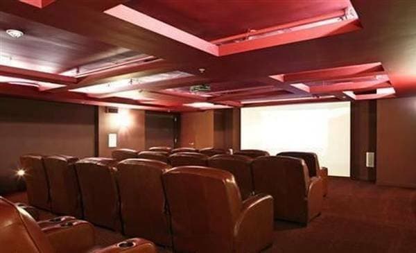 Building Photo - 555 4th St