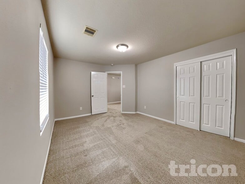 Building Photo - 3347 Apple Dale Dr