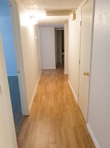 Building Photo - 8560 Park Ln