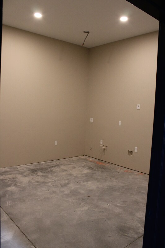 Building Photo - 61A W 465 N