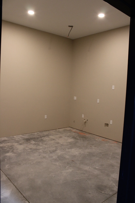 Building Photo - 61A W 465 N