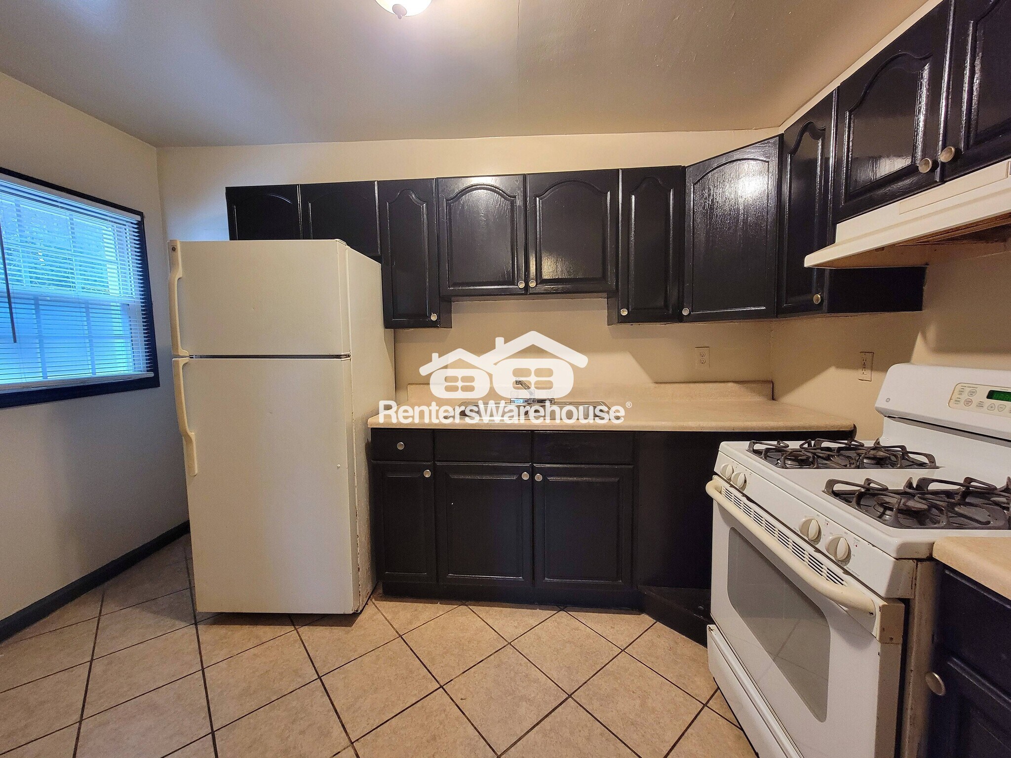 Building Photo - 1056 Regent St SW