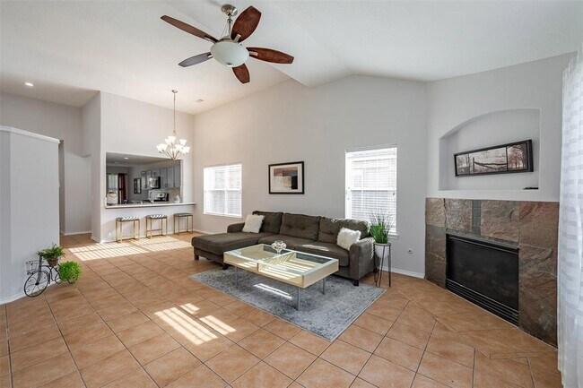 Building Photo - 20018 Larkspur Landing