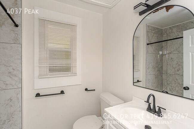 Building Photo - 4037 Peak-