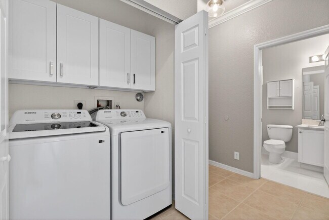 Building Photo - 160 Village Blvd