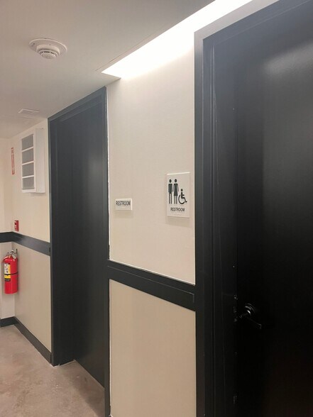 Building Photo - 329 Pacific Ave