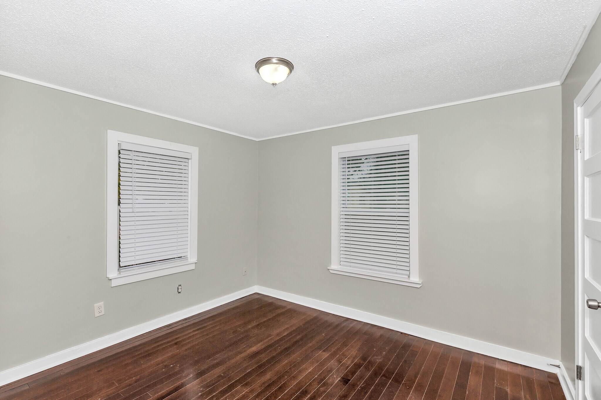 Building Photo - 3903 Telstar Cir SW