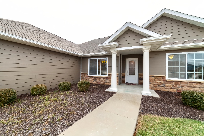 Building Photo - 4500 Weybridge Dr