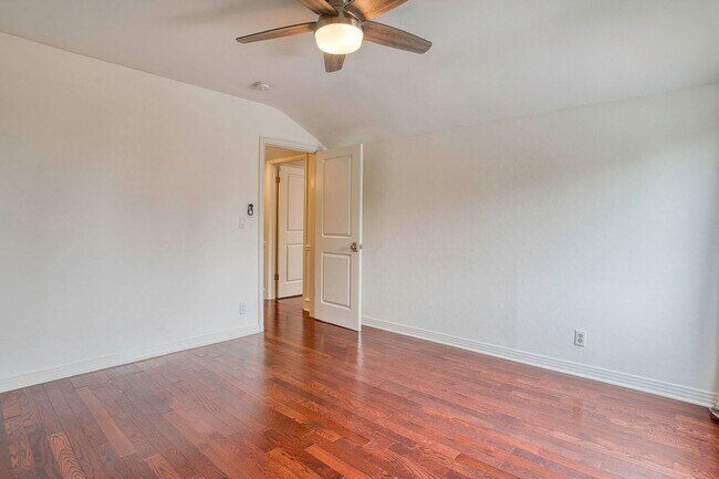 Building Photo - FALL IN LOVE with a Woodland Hills View