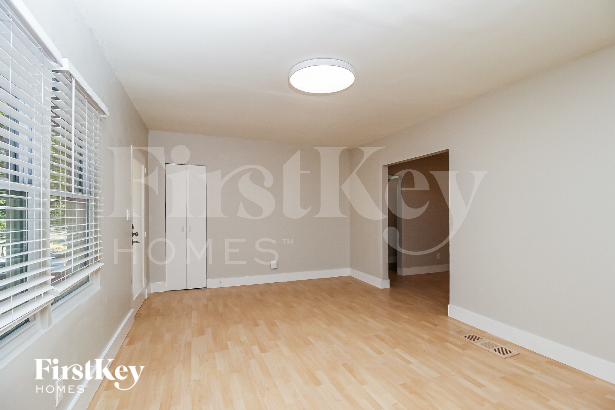 Building Photo - 2081 Glenwood Ave SE