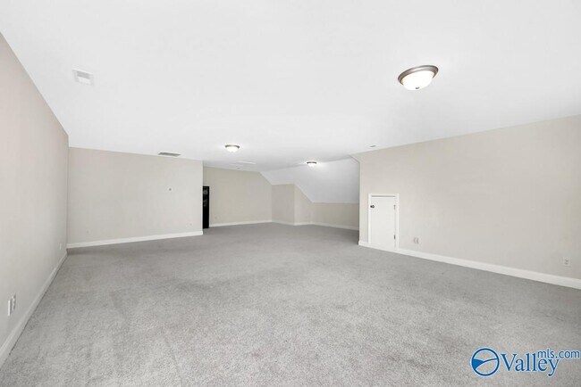 Building Photo - 141 Slade Thomas Dr