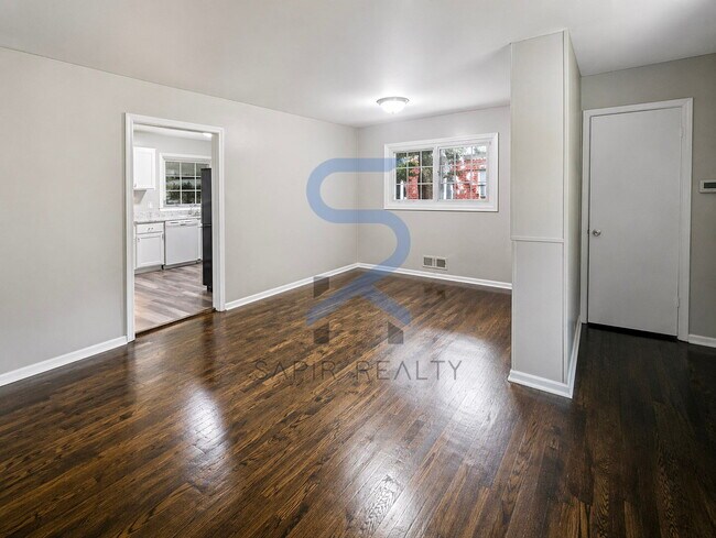 Building Photo - Convenient Eastside Living – 4BR in Decatur 30032