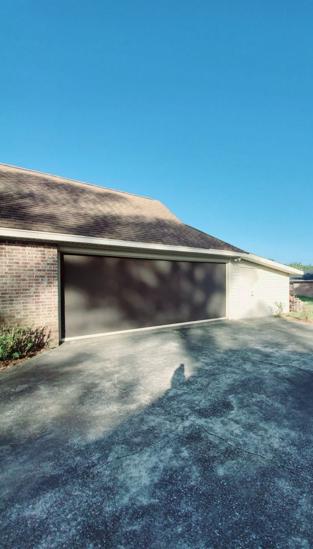 Building Photo - Charming Coastal Retreat Just Steps from t...
