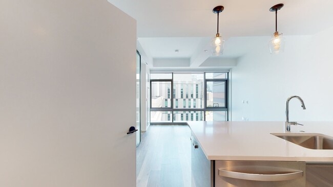 Building Photo - 345 Harrison Ave