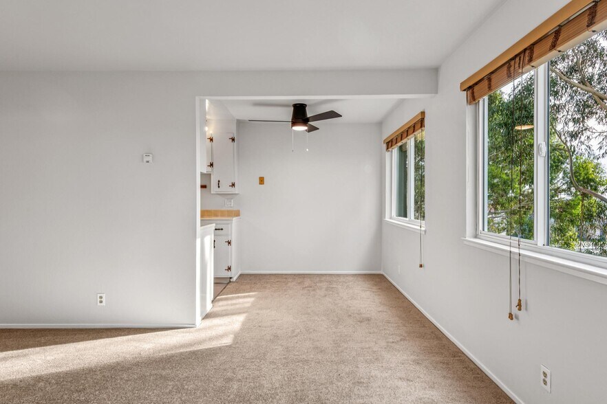 Building Photo - 2073 Key Blvd