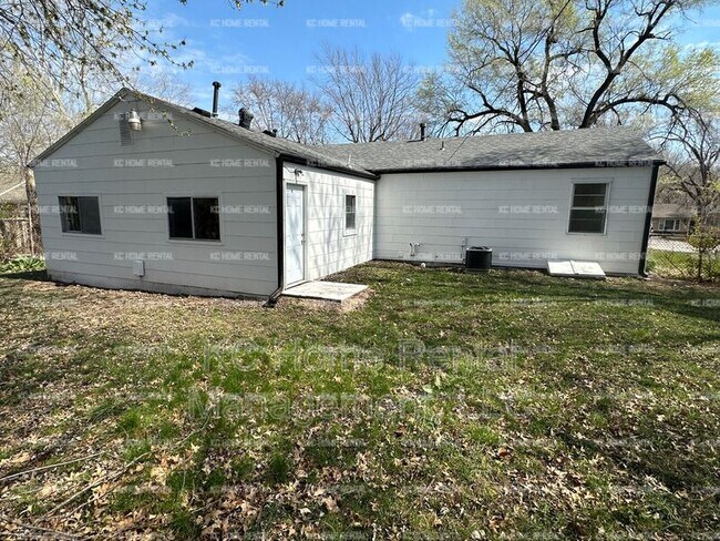 Building Photo - 10524 Richmond Ave