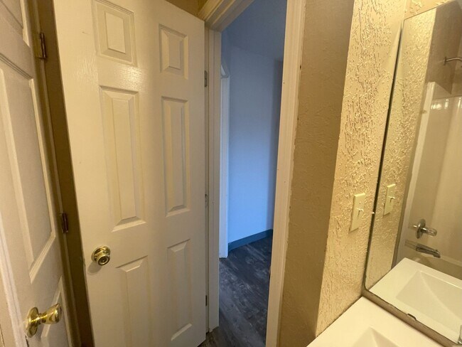 Building Photo - 442 Washington St