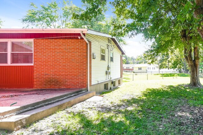 Building Photo - 3 Santa Anita Ct