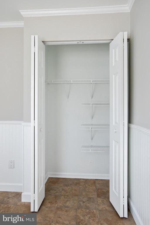 Building Photo - 645 Covington Ct