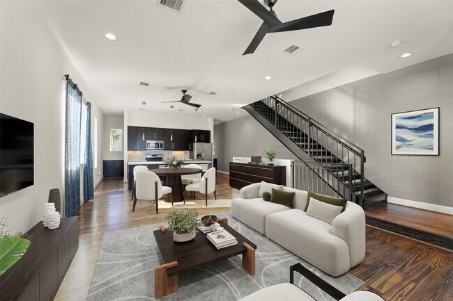 Building Photo - 1524 Blodgett St