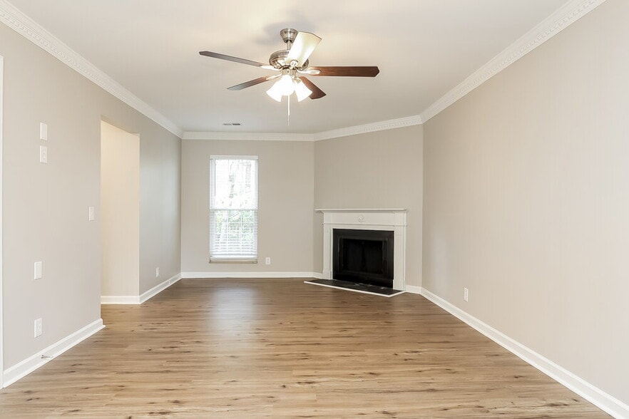 Building Photo - 113 Brockhampton Ct