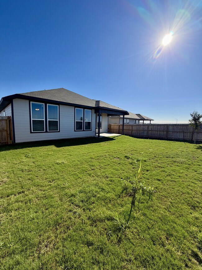 Building Photo - 14427 Inspiration Pt