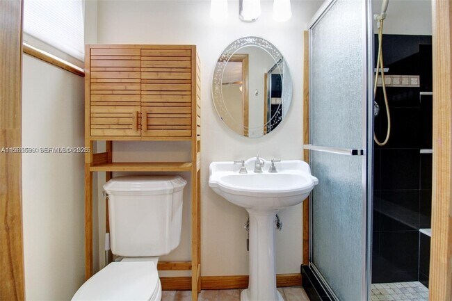 Building Photo - 10250 Caribbean Blvd