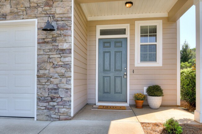 Building Photo - 983 Glenhaven Dr