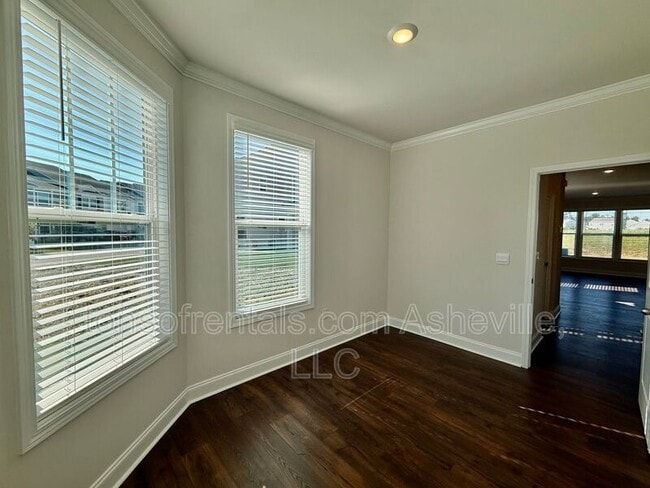 Building Photo - 216 Vly Breeze Rd