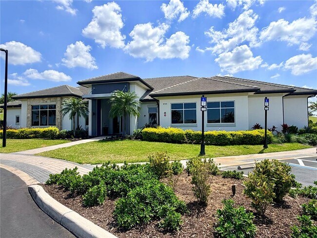 Building Photo - 6111 Mesa Gln